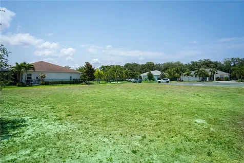 7470 36th Court Vero Beach FL 32967