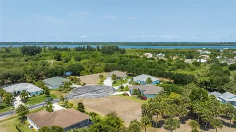 7470 36th Court Vero Beach FL 32967