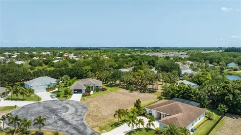 7470 36th Court Vero Beach FL 32967