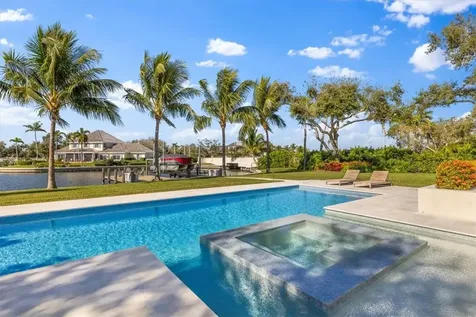 2207 Cove Drive Vero Beach FL 32963