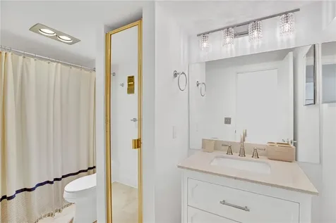 1166 6th Avenue Vero Beach FL 32960