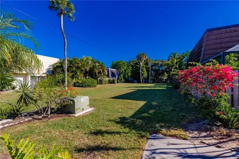 1166 6th Avenue Vero Beach FL 32960