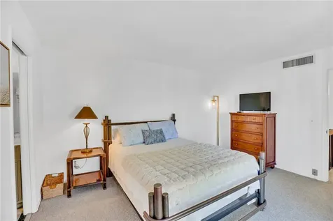 1166 6th Avenue Vero Beach FL 32960