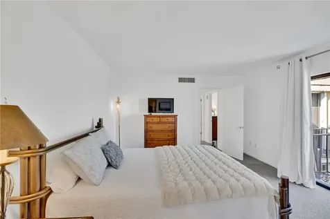 1166 6th Avenue Vero Beach FL 32960