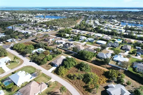 106 Tracy Drive Sebastian FL 32958