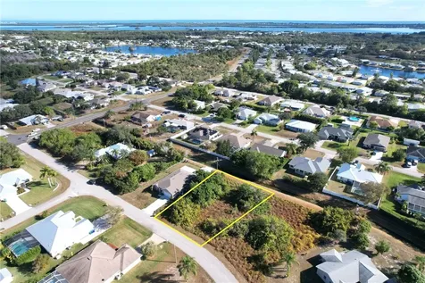 106 Tracy Drive Sebastian FL 32958