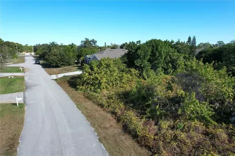 106 Tracy Drive Sebastian FL 32958