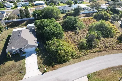 106 Tracy Drive Sebastian FL 32958
