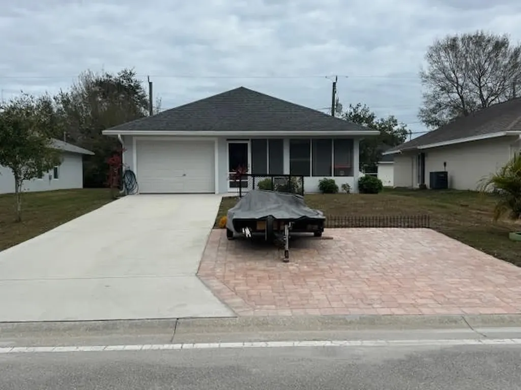2130 88th Avenue Vero Beach FL 32966