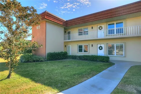 105 Spring Lake Court Vero Beach FL 32962