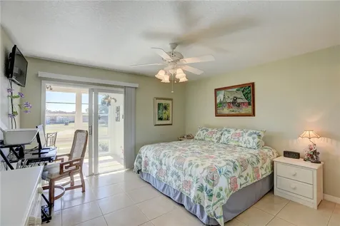 105 Spring Lake Court Vero Beach FL 32962