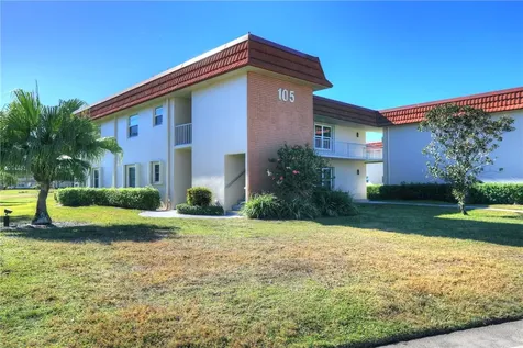 105 Spring Lake Court Vero Beach FL 32962