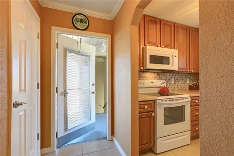 105 Spring Lake Court Vero Beach FL 32962