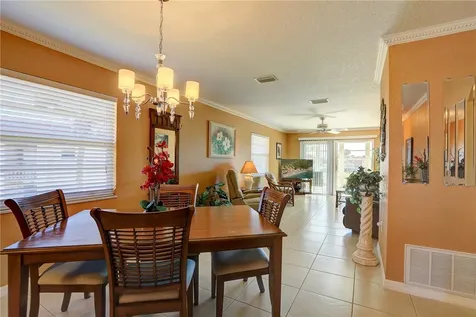 105 Spring Lake Court Vero Beach FL 32962