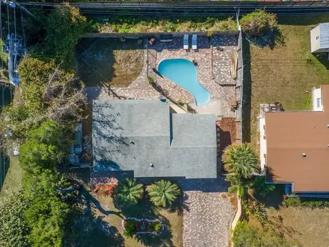 703 5th Place SW Vero Beach FL 32962