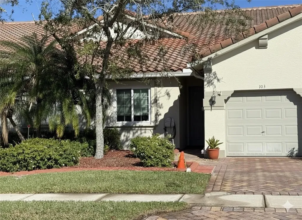 6525 Oxford Circle Vero Beach FL 32966