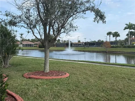 6525 Oxford Circle Vero Beach FL 32966