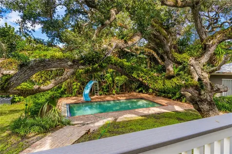 975 Riomar Drive Vero Beach FL 32963