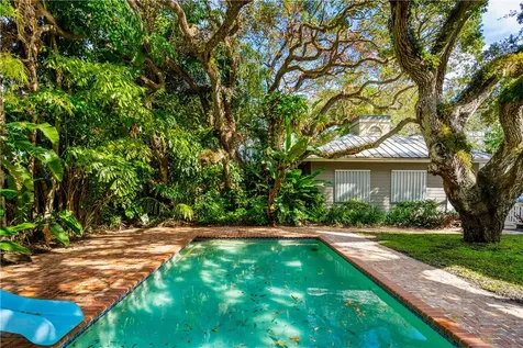 975 Riomar Drive Vero Beach FL 32963