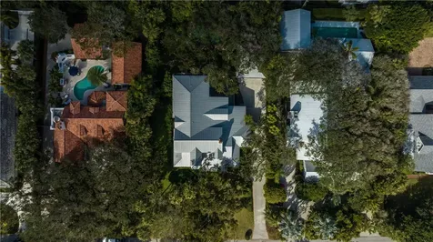 975 Riomar Drive Vero Beach FL 32963