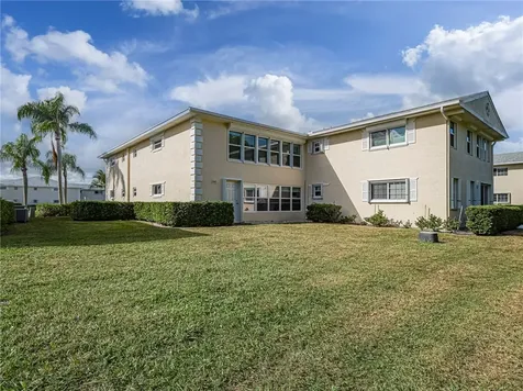 700 Lake Orchid Circle Vero Beach FL 32962