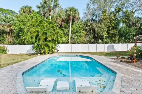 4853 61st Circle Vero Beach FL 32967