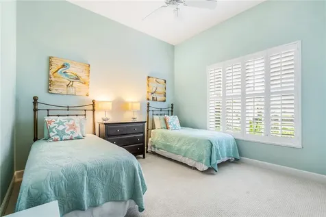 1412 W Island Club Square Vero Beach FL 32963