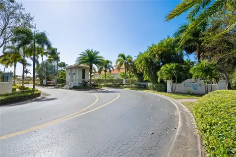 1412 W Island Club Square Vero Beach FL 32963