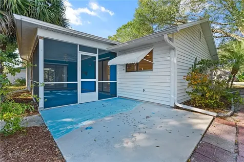 975 4th Lane Vero Beach FL 32962