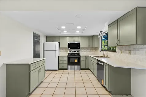 975 4th Lane Vero Beach FL 32962