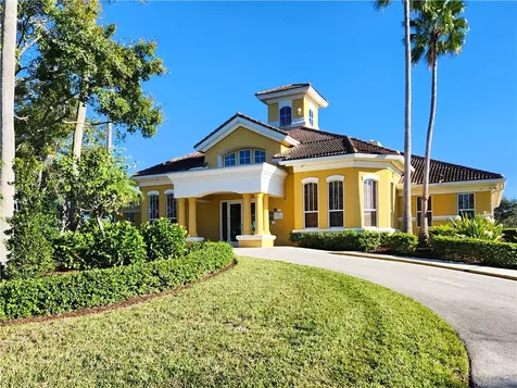5045 Fairways Circle Vero Beach FL 32967