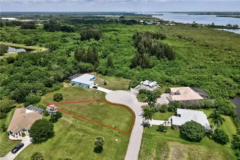 7465 32nd Court Vero Beach FL 32967