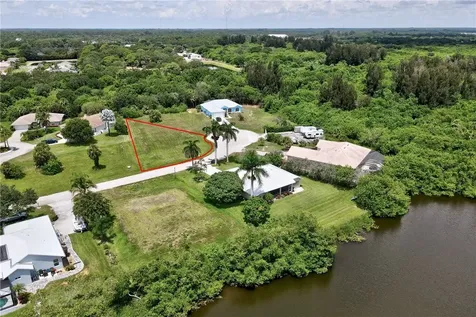 7465 32nd Court Vero Beach FL 32967