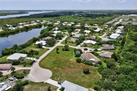 7465 32nd Court Vero Beach FL 32967