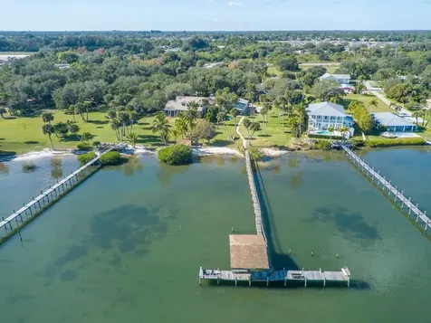11450 S Indian River Drive Sebastian FL 32958