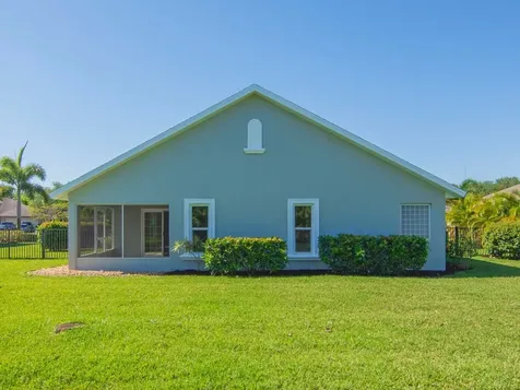 8340 Paladin Square Vero Beach FL 32967