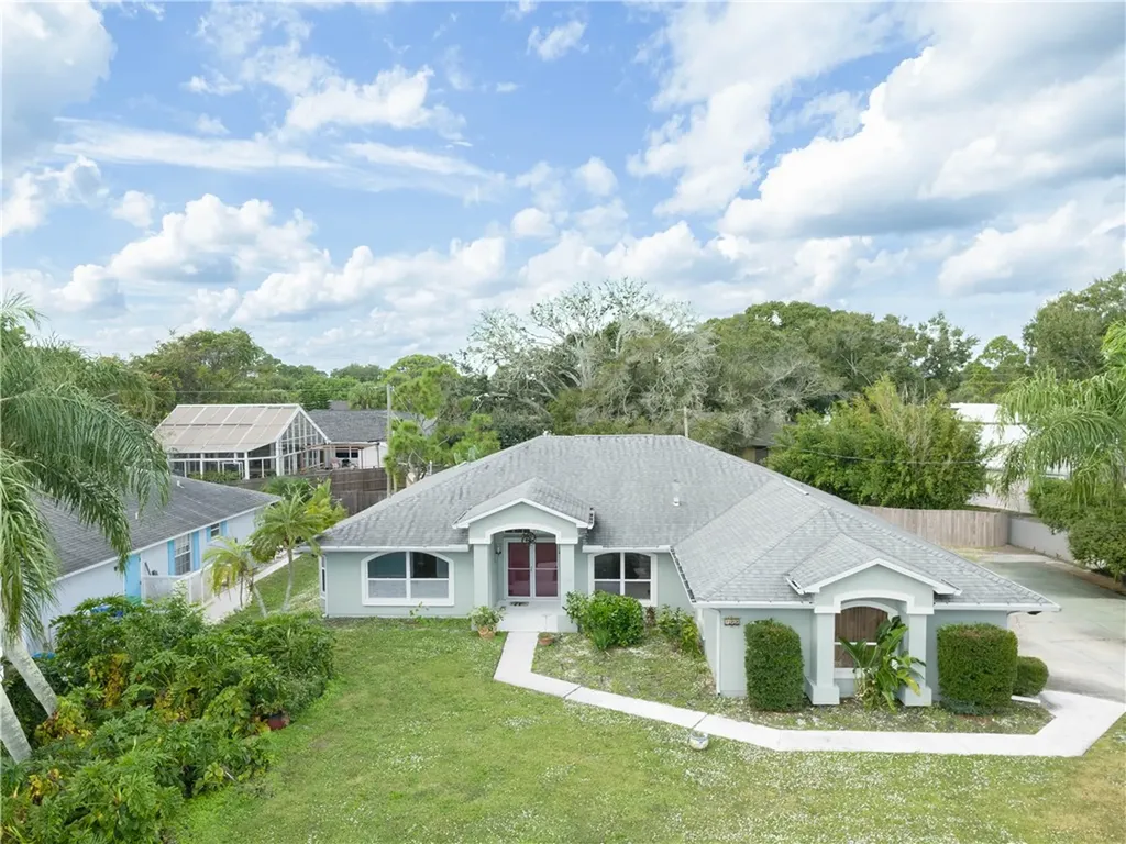 122 Coconut Street Sebastian FL 32958