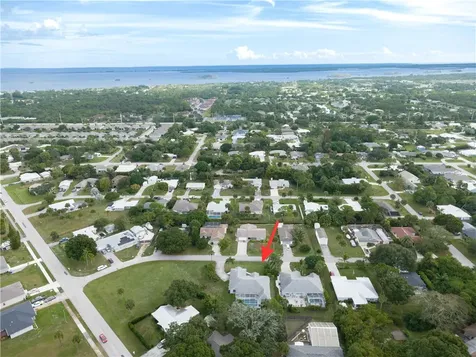 122 Coconut Street Sebastian FL 32958