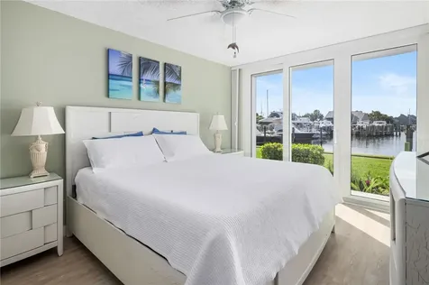 2135 Windward Way Vero Beach FL 32963
