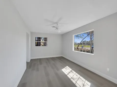 2064 Atlantic Boulevard Vero Beach FL 32960