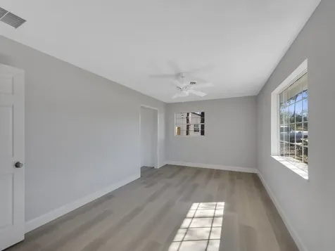 2064 Atlantic Boulevard Vero Beach FL 32960