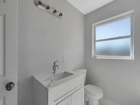 2064 Atlantic Boulevard Vero Beach FL 32960