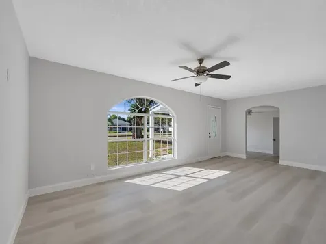 2064 Atlantic Boulevard Vero Beach FL 32960