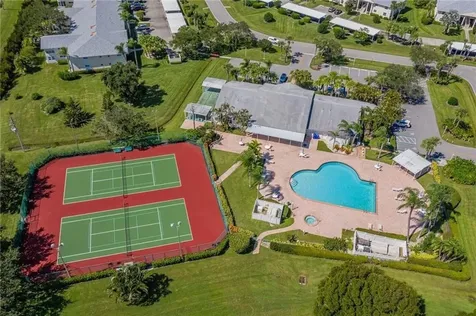 464 Grove Isle Circle Vero Beach FL 32962