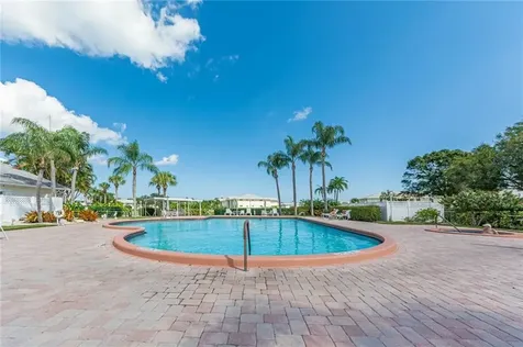 464 Grove Isle Circle Vero Beach FL 32962