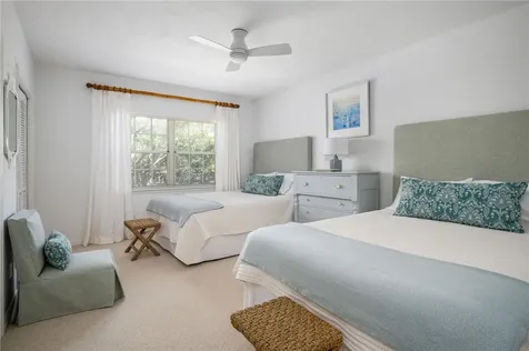 109 W Park Shores Circle Vero Beach FL 32963