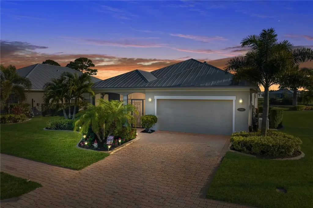 298 11th Square SW Vero Beach FL 32962