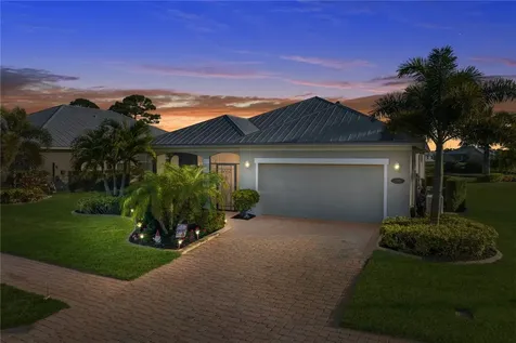 298 11th Square SW Vero Beach FL 32962