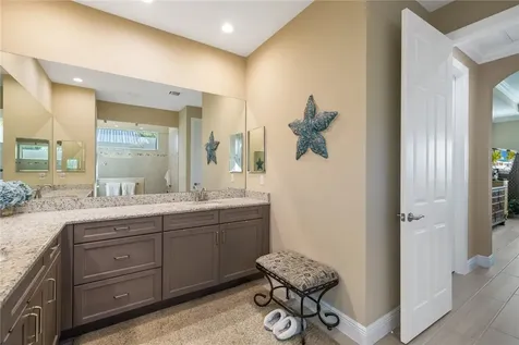 298 11th Square SW Vero Beach FL 32962