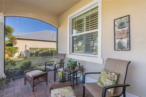 298 11th Square SW Vero Beach FL 32962